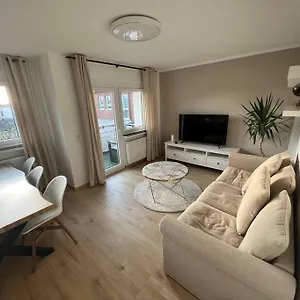 Zwischen Bvb Stadion Und Uni Apartment